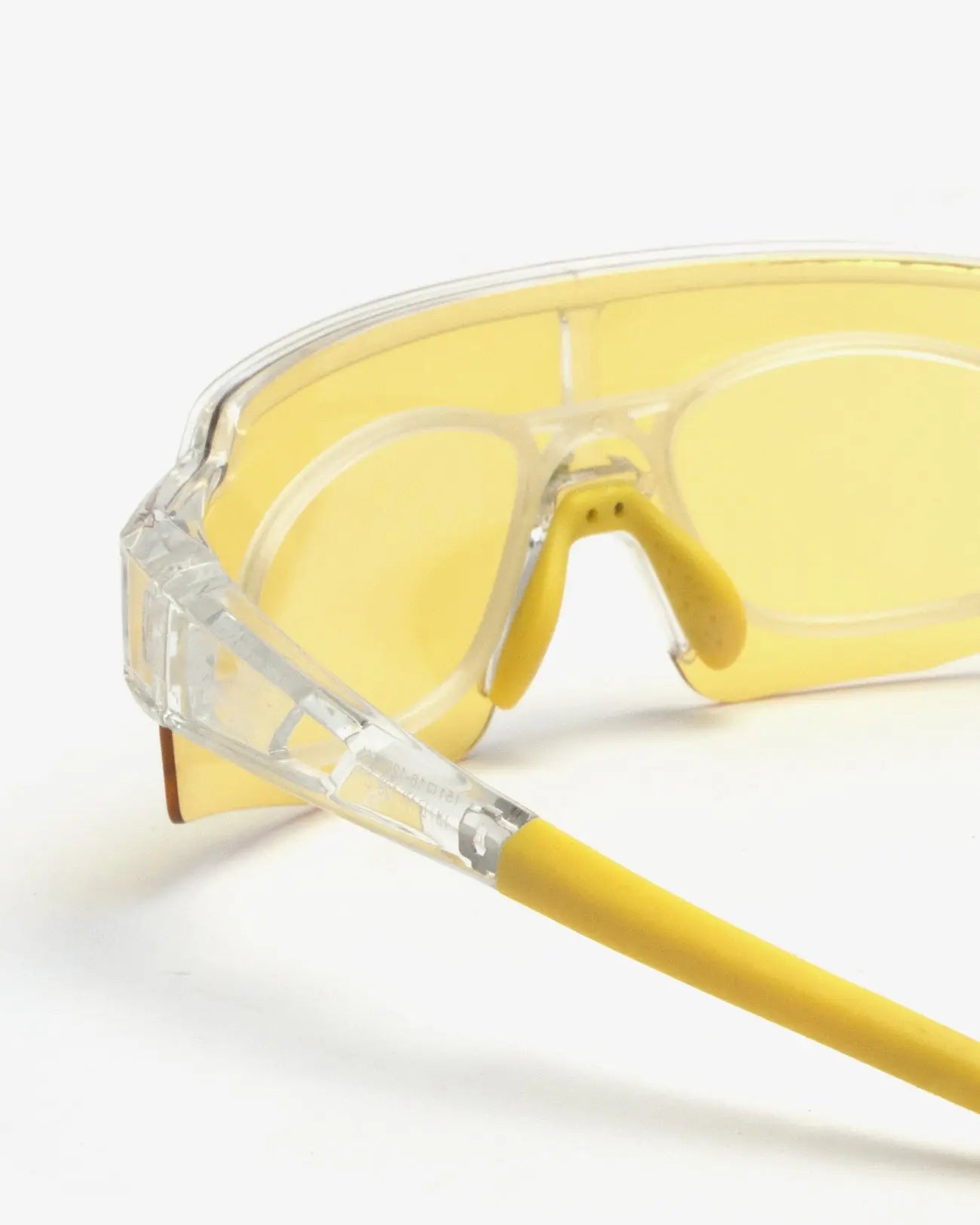 red  Low Light ZEEYOUNG